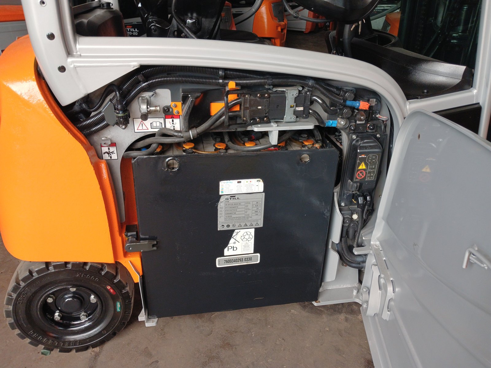 فوركليفت كهرباء الماني STILL RX20-20 حمولة 2 طن - صورة 4