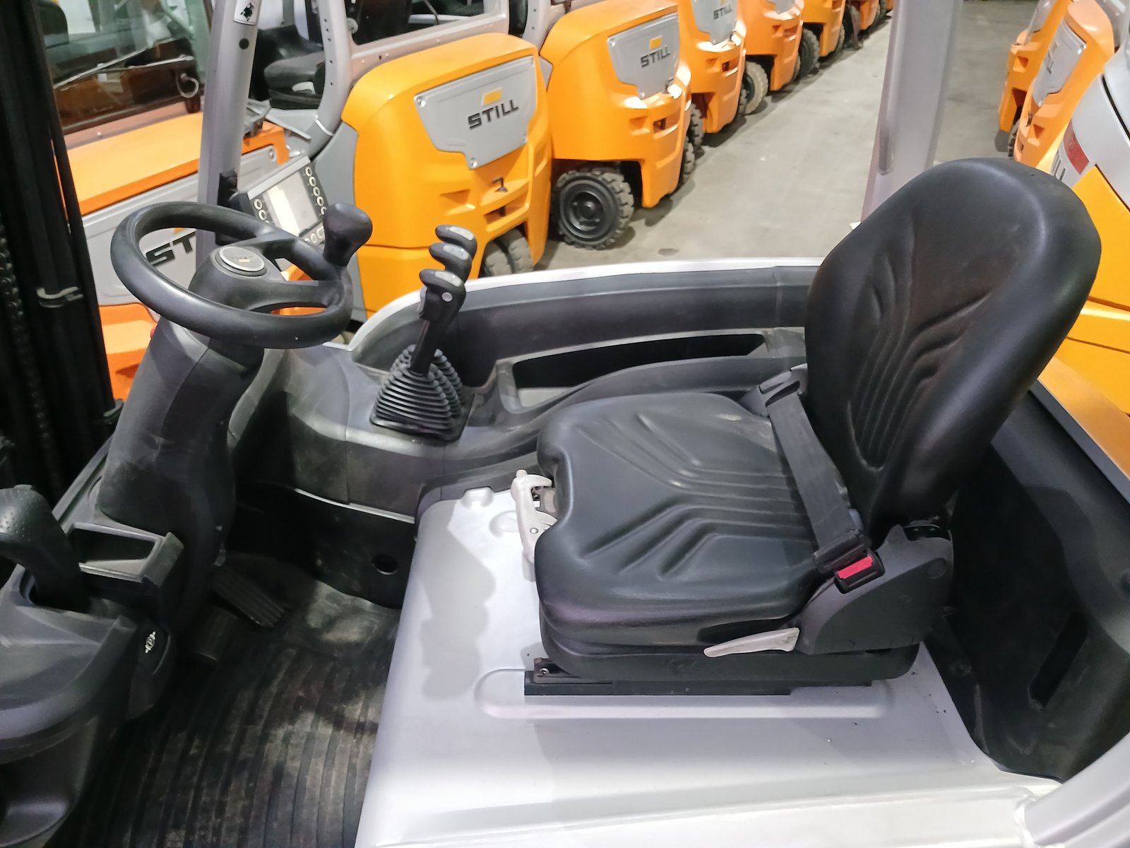 فوركليفت كهرباء الماني STILL RX20-20 حمولة 2 طن - صورة 3