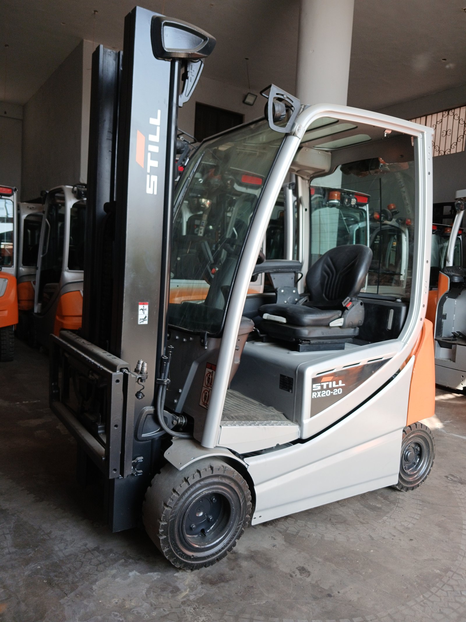 فوركليفت كهرباء الماني STILL RX20-20 حمولة 2 طن - صورة 4