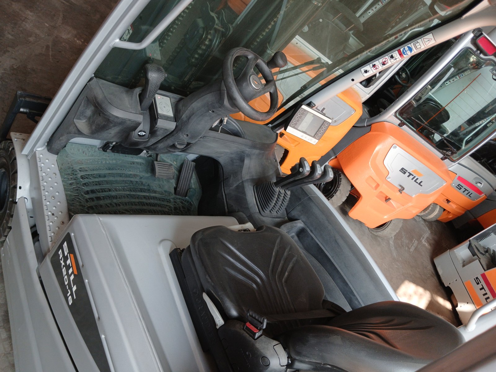 فوركليفت كهرباء الماني STILL RX20-16 حمولة 1,6 طن - صورة 4