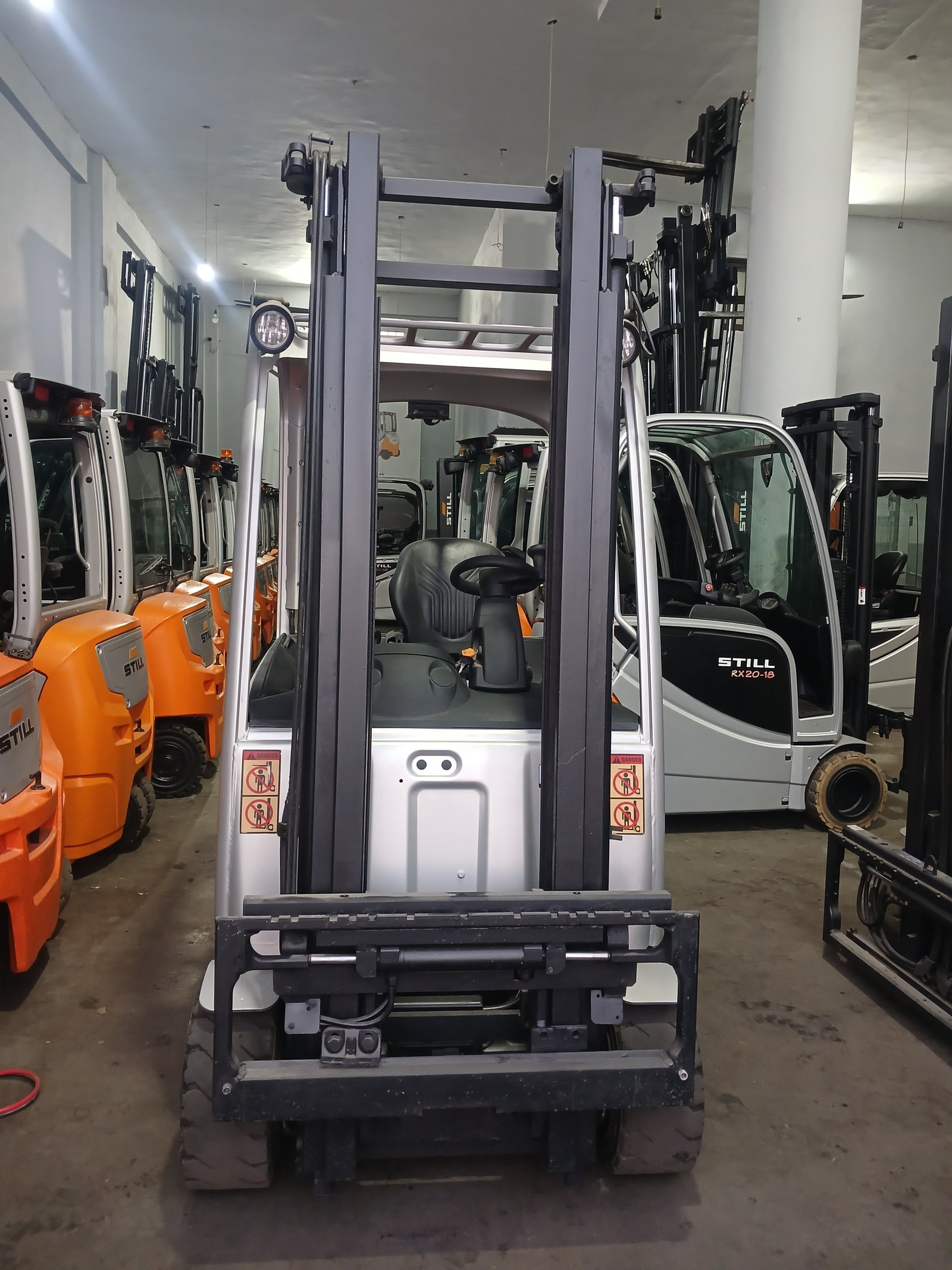 فوركليفت كهرباء الماني STILL RX20-20 حمولة 2 طن - صورة 4