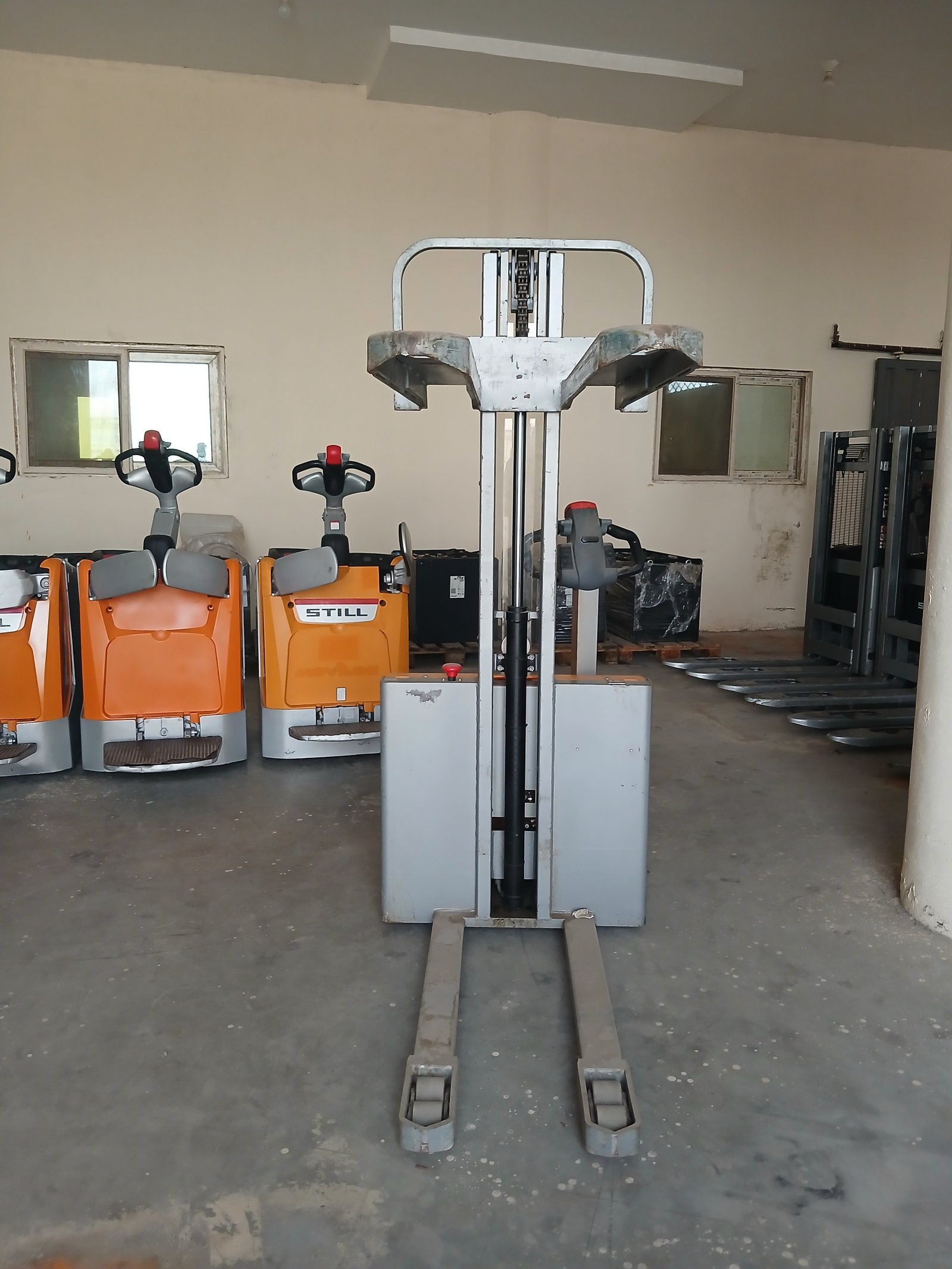 ستاكر كهرباء الماني STILL ECV10 حمولة 1 طن - صورة 3