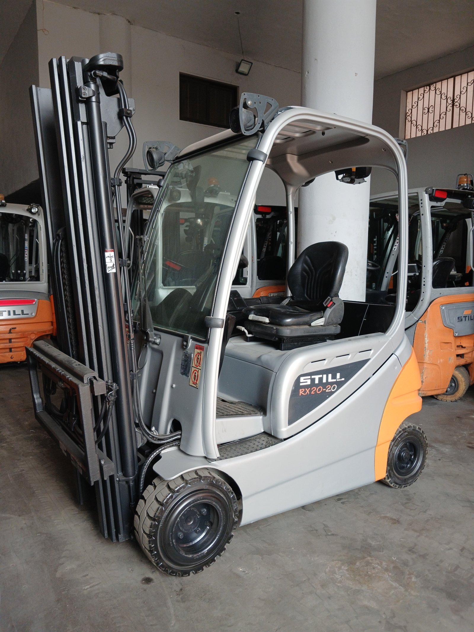 فوركليفت كهرباء الماني STILL RX20-20 حمولة 2 طن - صورة 5