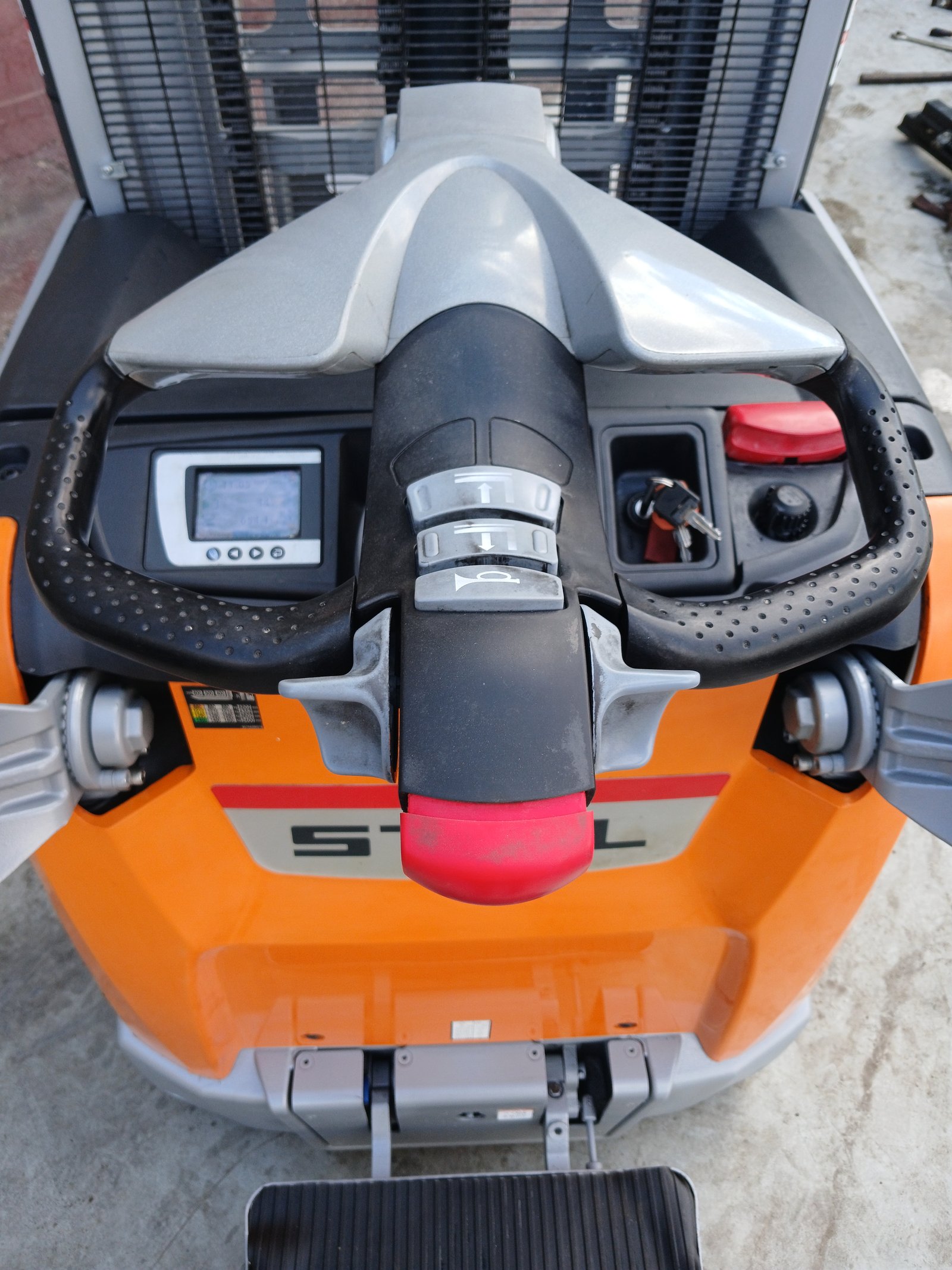 ستاكر كهرباء الماني STILL EXV-SF14 حمولة 1,4 طن - صورة 3